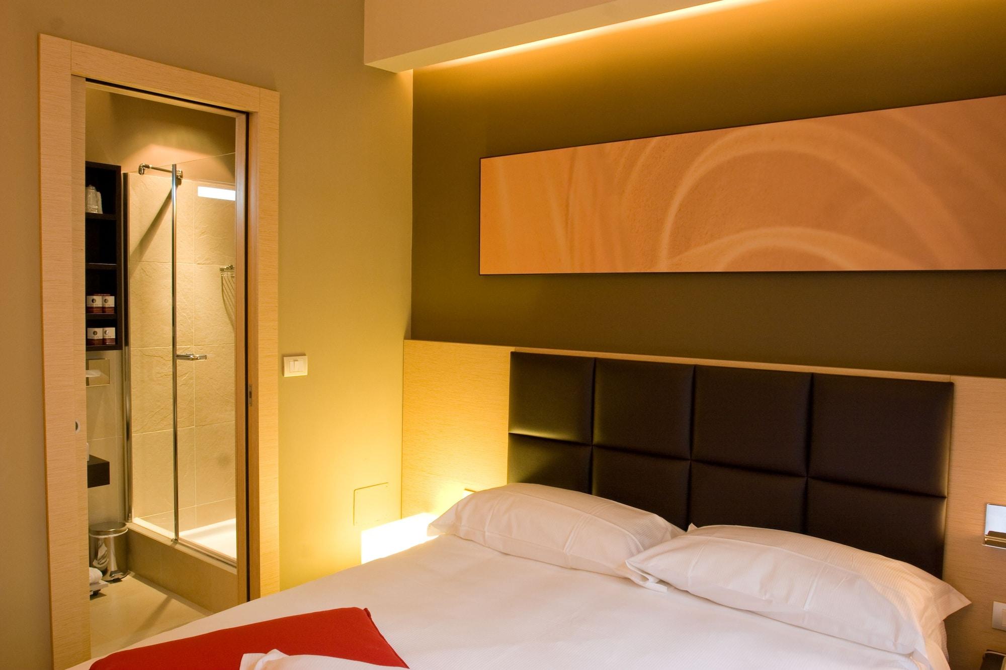 Unahotels Villa Dei Platani Foligno Eksteriør billede