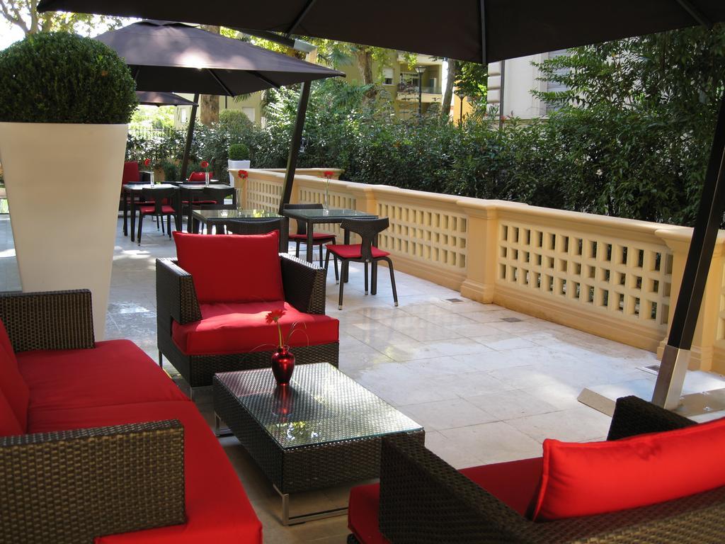 Unahotels Villa Dei Platani Foligno Eksteriør billede